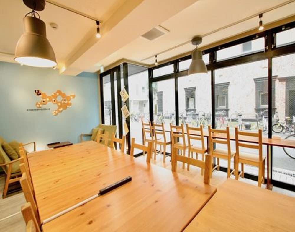 Osaka Guesthouse HIVE - Hostel