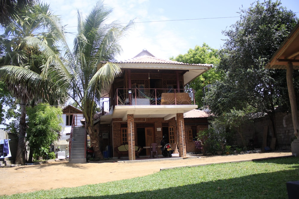 Surf Camp Arugam bay