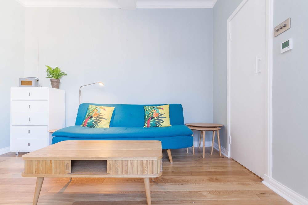 Chic 1 Bed Studio Flat In Popular Bloomsbury