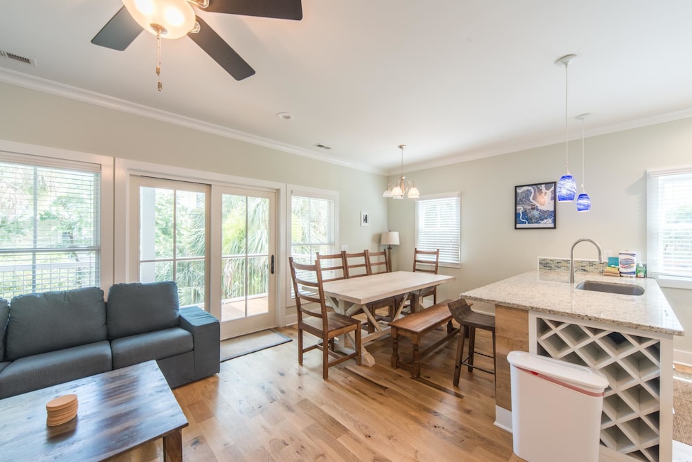E Ashley A 121 4 Bedroom Holiday Home By My Ocean Rentals