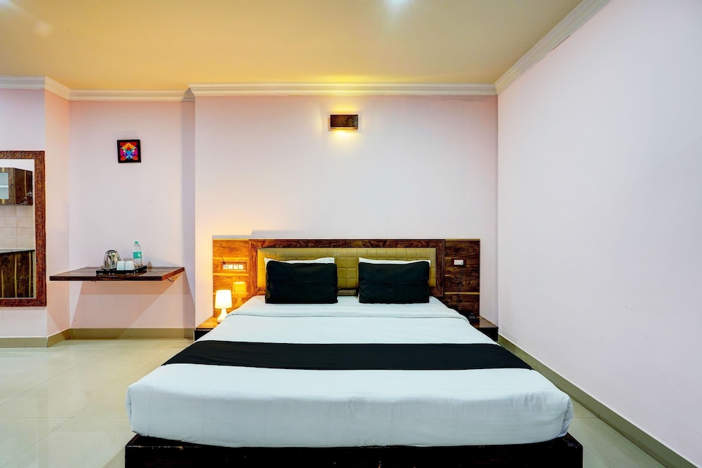 Stylish Stays at MG Road Near Commercial Street