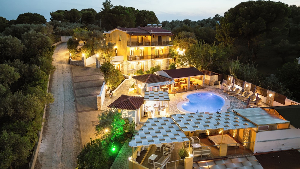 Skiathos Island Suites