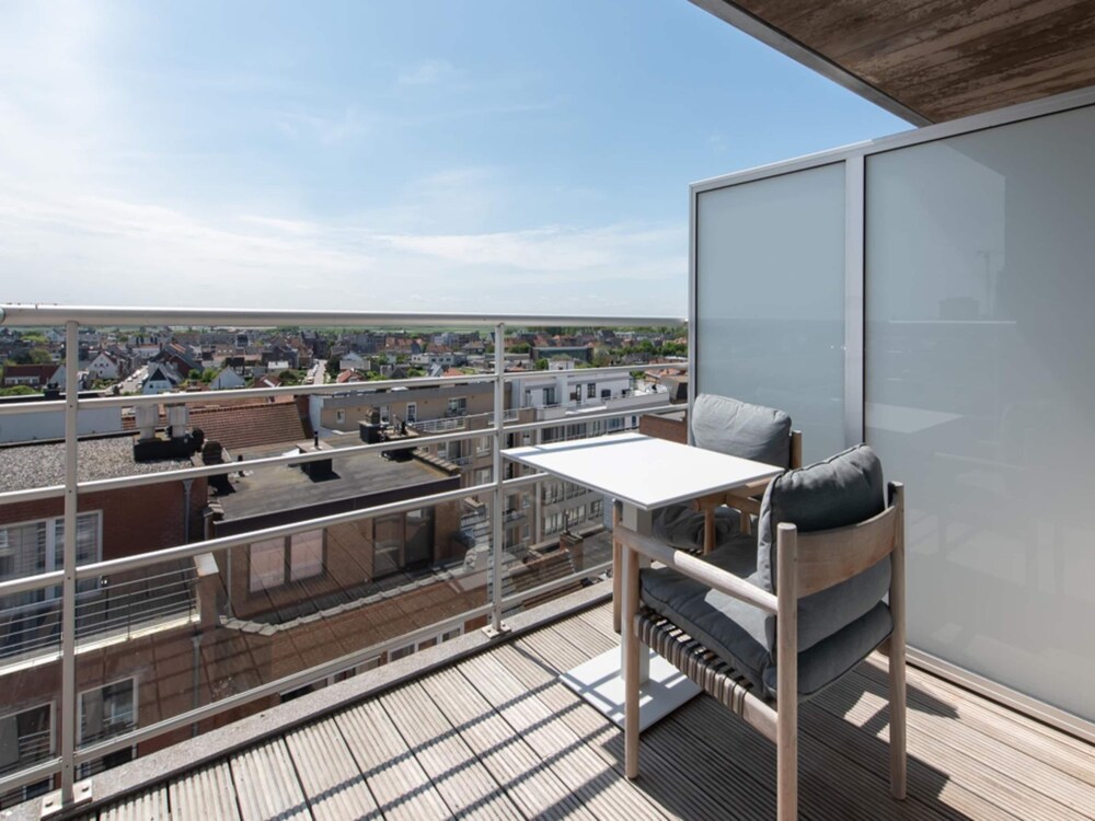Duplex Apartment With 4 Terraces and sea View