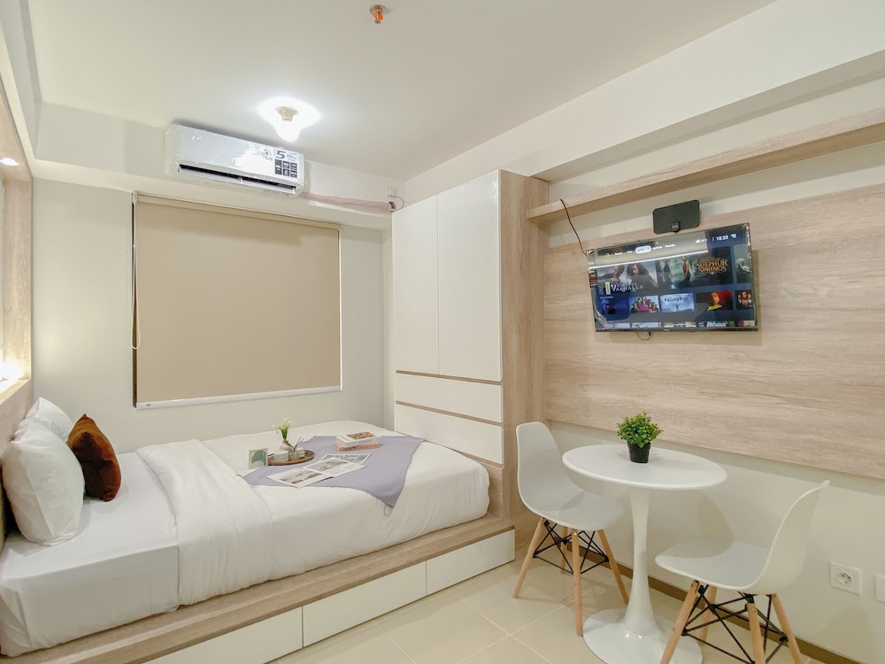 Best Deal And Homey Studio At Meikarta Apartment