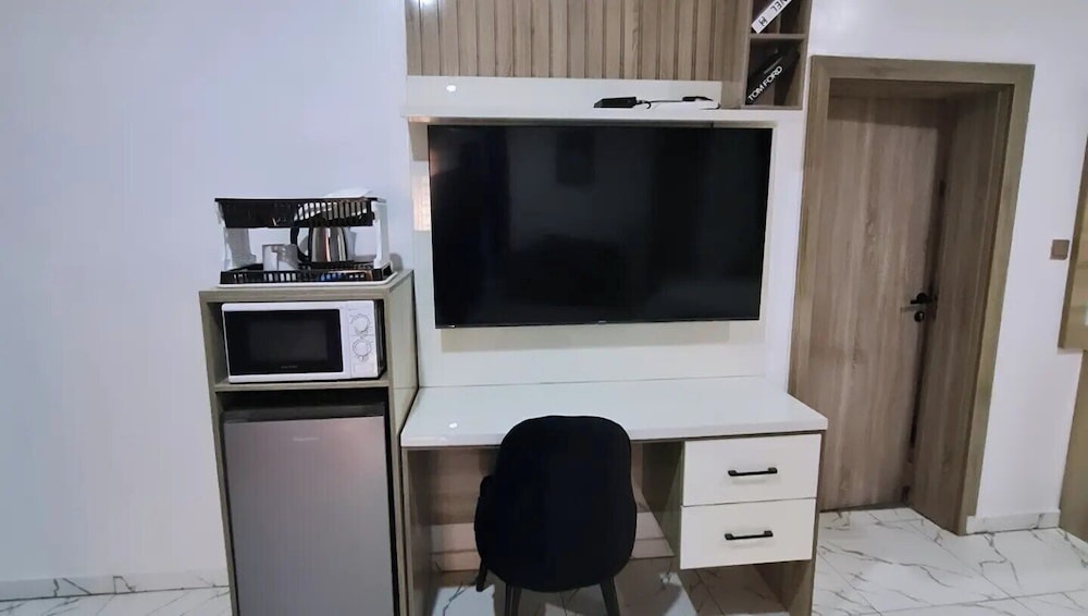 Supreme Apartments