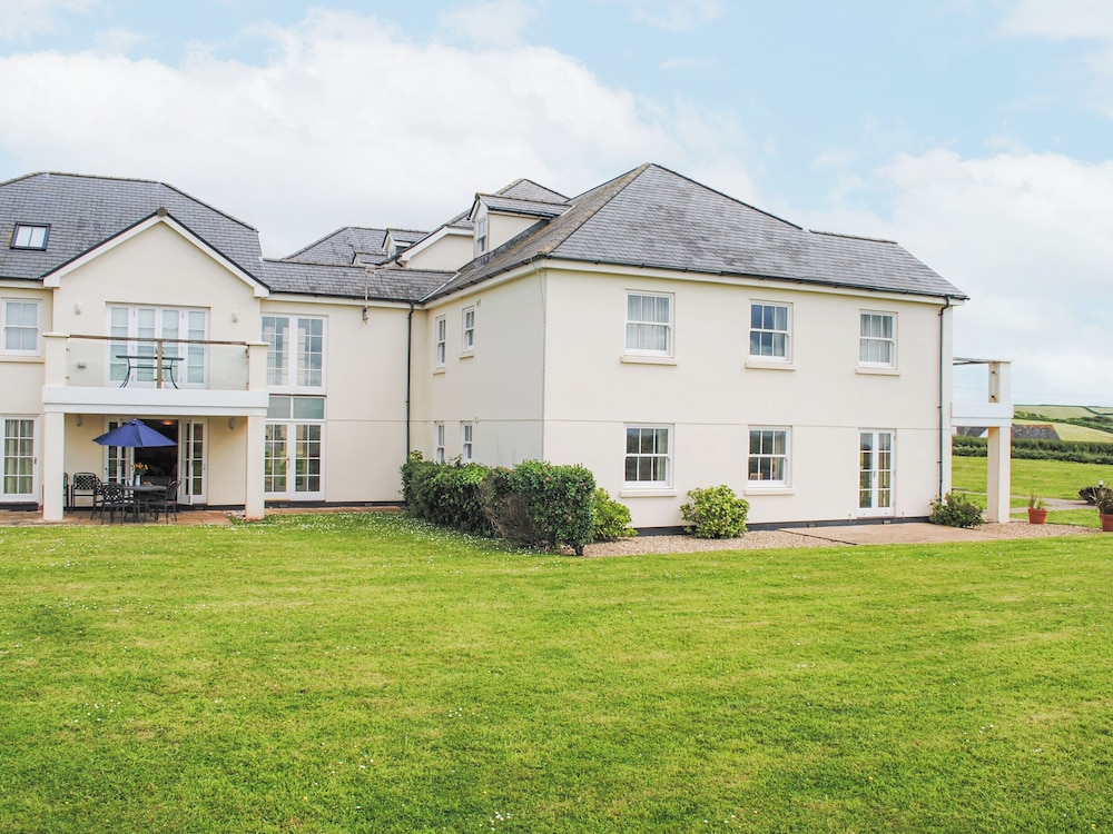 5 Thurlestone Beach