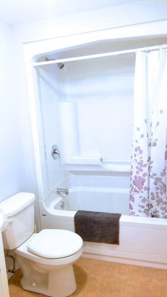 Saint John Vacations - Pristine Harbour View Towers Suite Coffee w Prking - Property Image 11