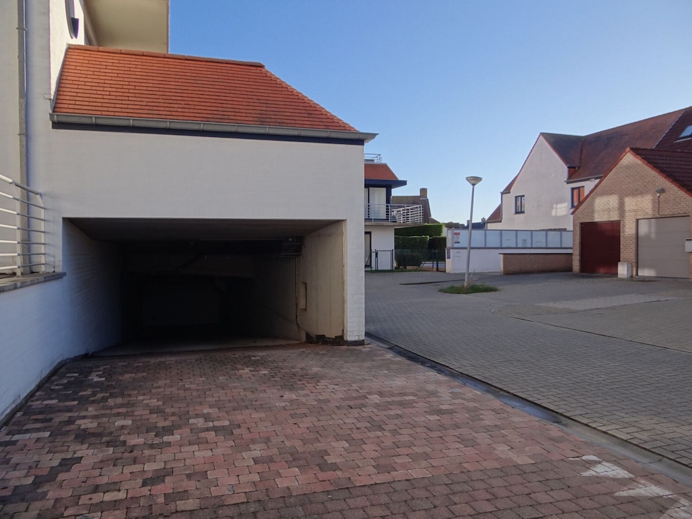 Apartment in Nieuwpoort With Terrace