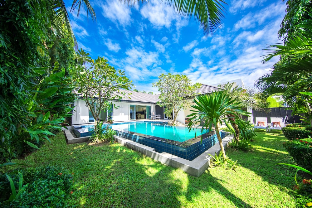 Hollywood Pool Villa Jomtien Pattaya