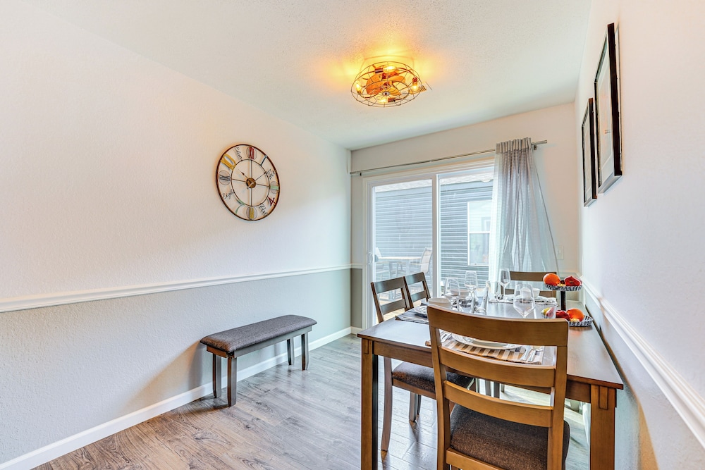 1 Mi to Dtwn: Bentonville Retreat w/ Patio