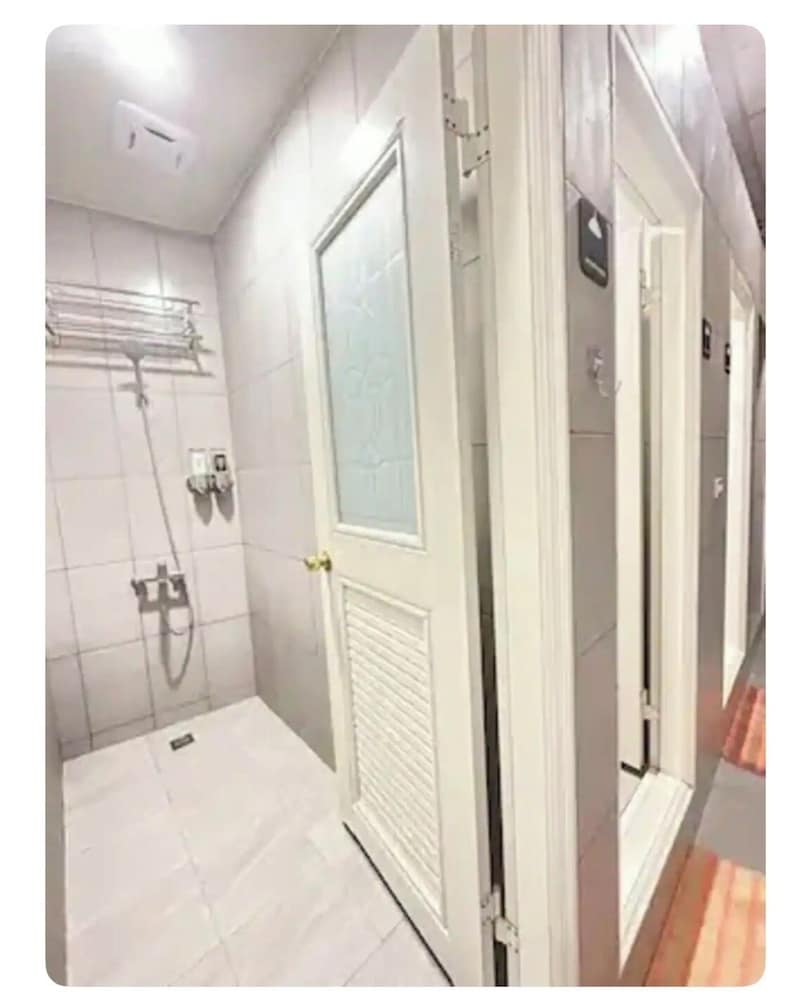 Economy Class Hostel