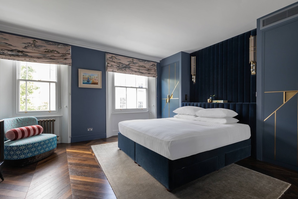 Westbourne Park Road XVI by Onefinestay