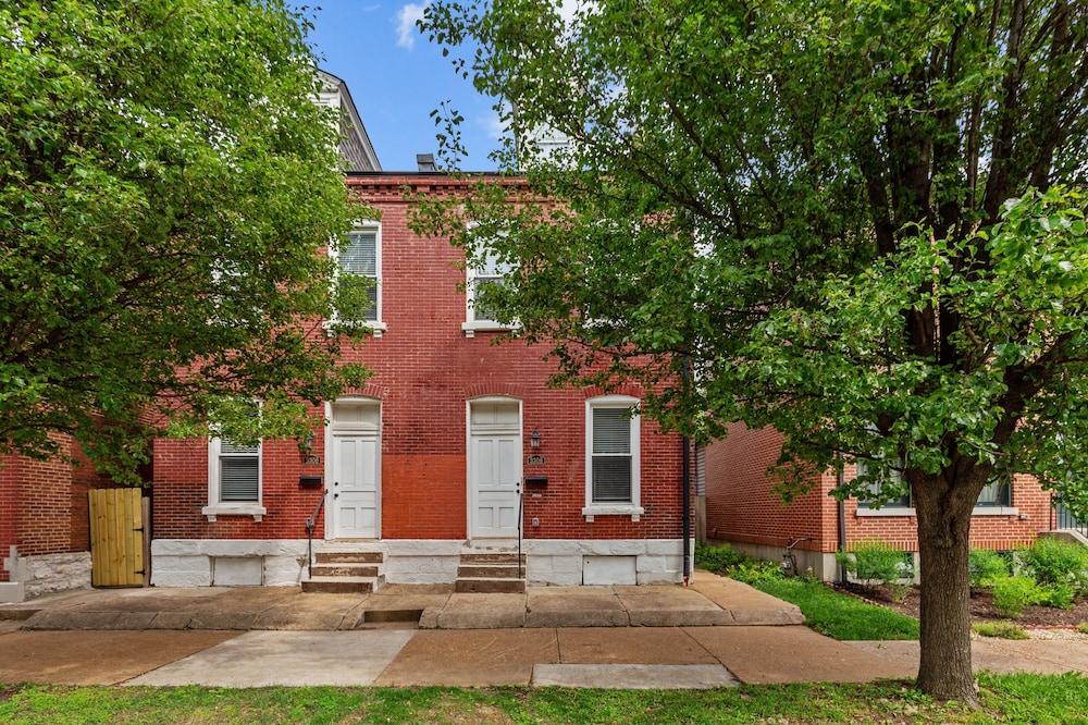 St Louis Vacations - Alluring City Escape Right JZ Vacation Rentals - Property Image 5