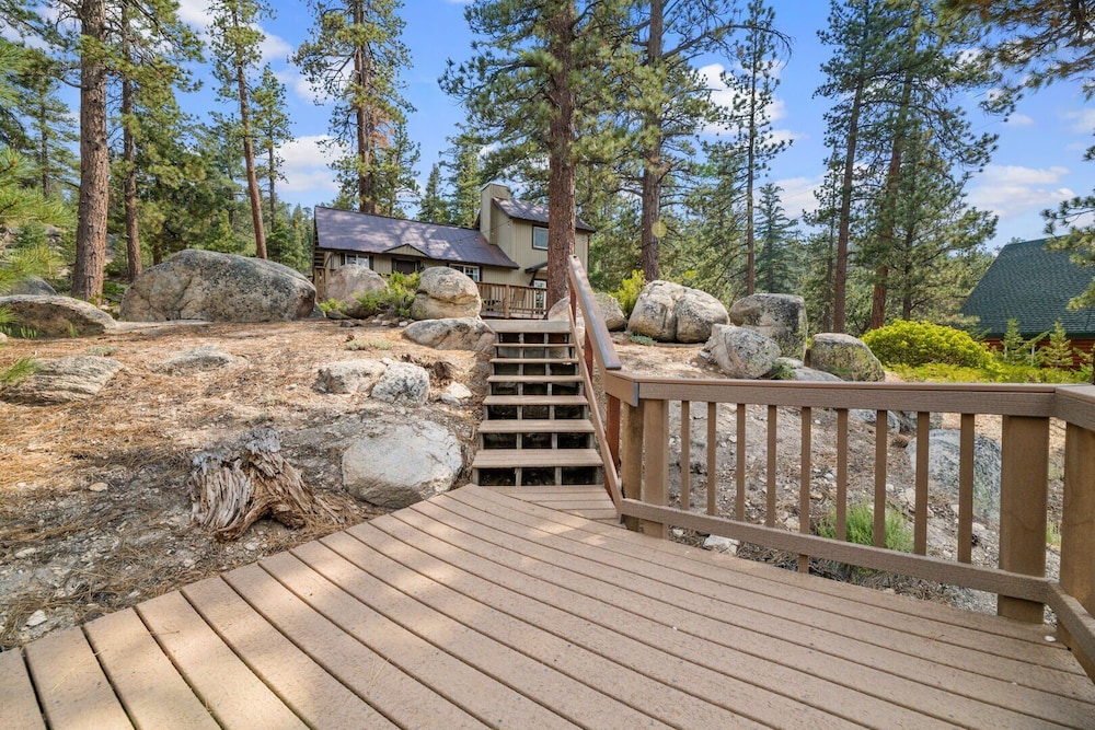 Boulder Bear