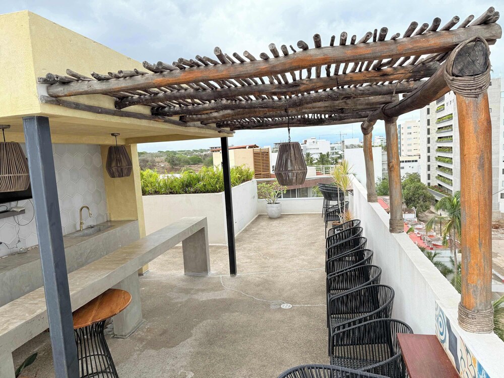 Amoara 301 Bohemian Rooftop