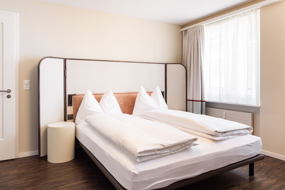 EMA House Serviced Apartments Seefeld