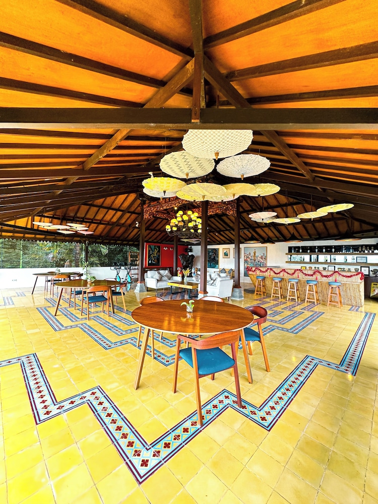 Villa Borobudur Resort