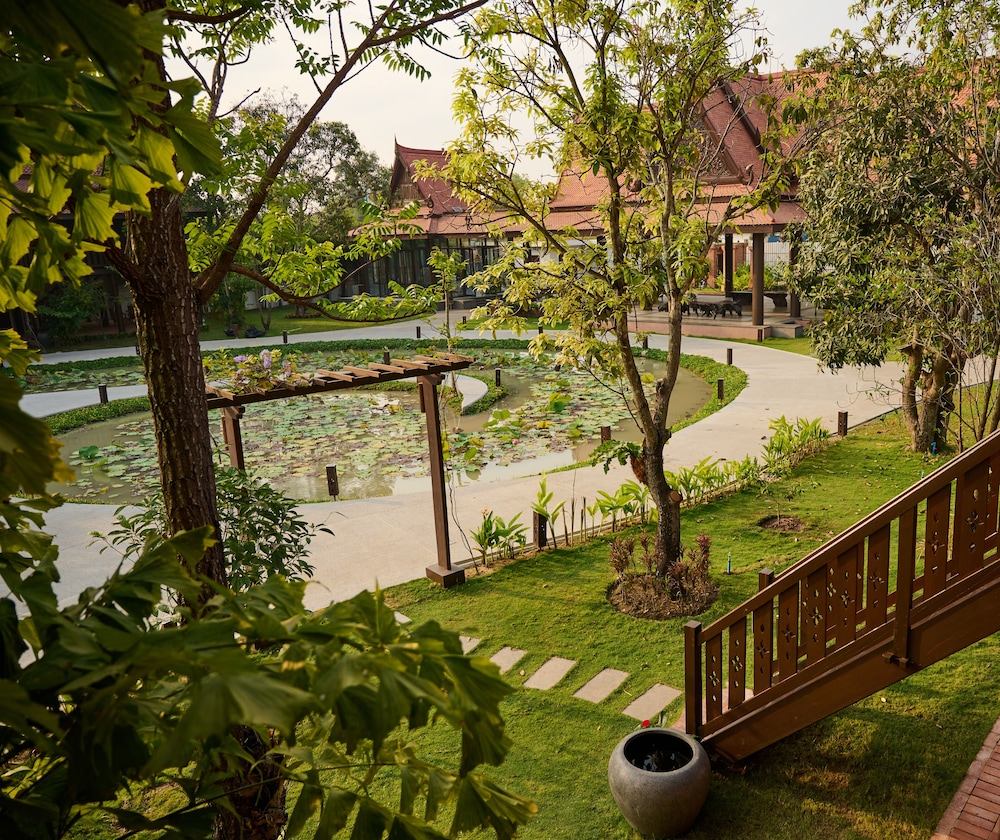 Phoum Chaufea Resort