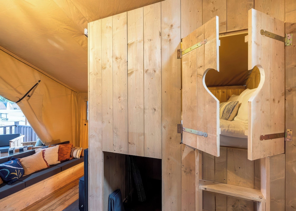 The Kingfisher Safari Tent - Pets Welcome