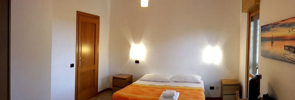 Nuova Fiera Aparthouse