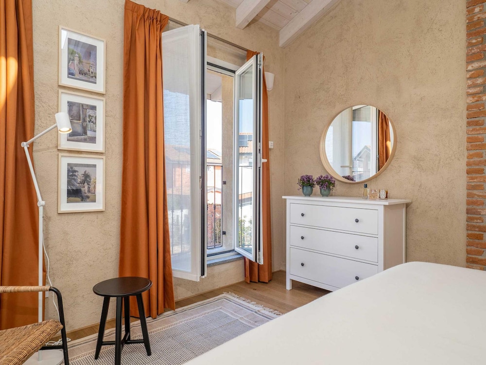 Green Lodge - Apartment 9 - 2 BR 1 Bath