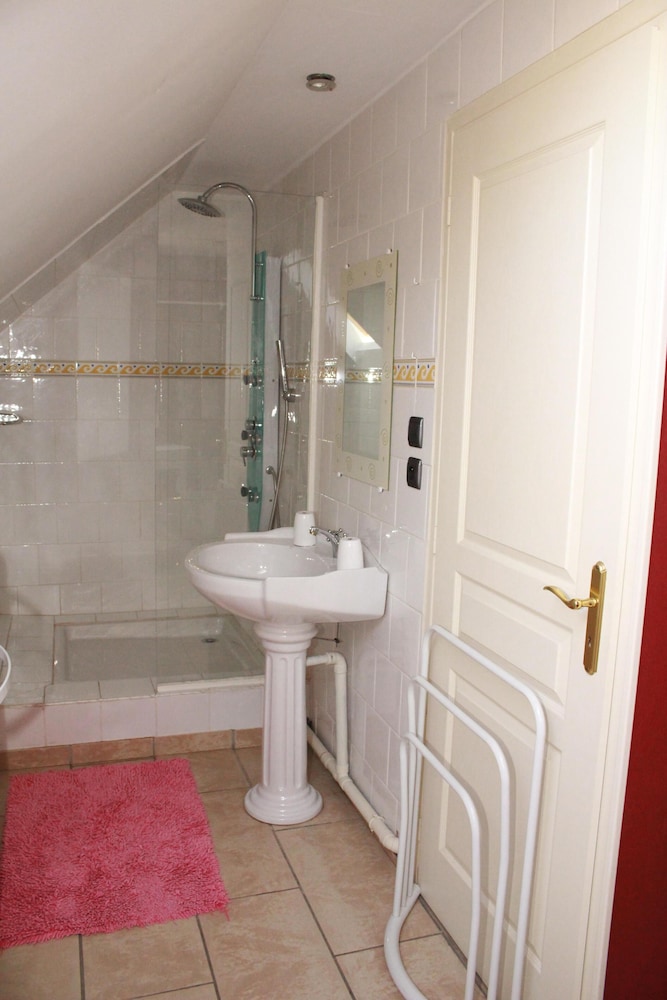 Photo 42