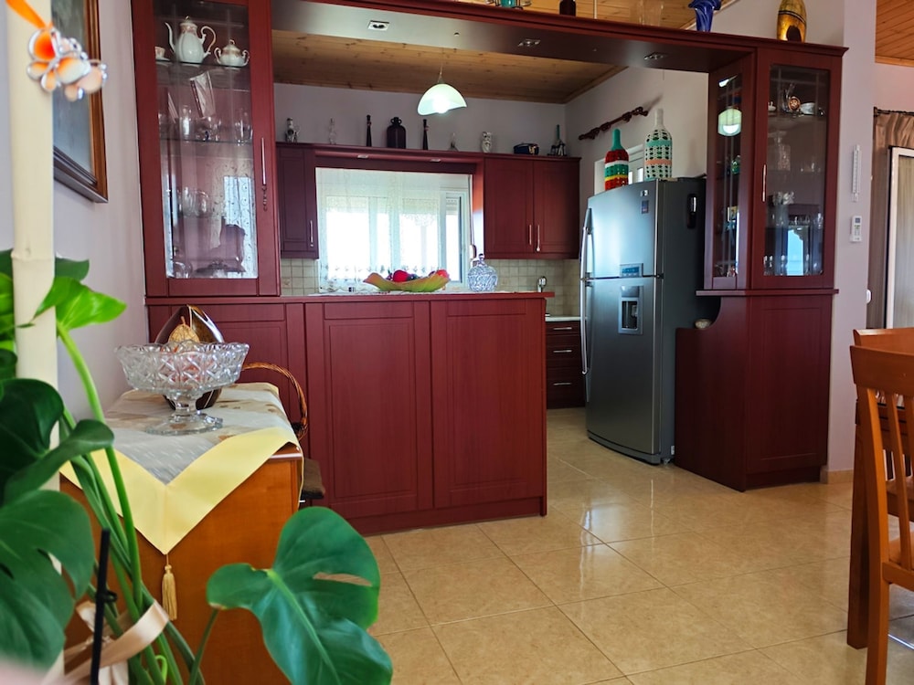 George s Panoramic View