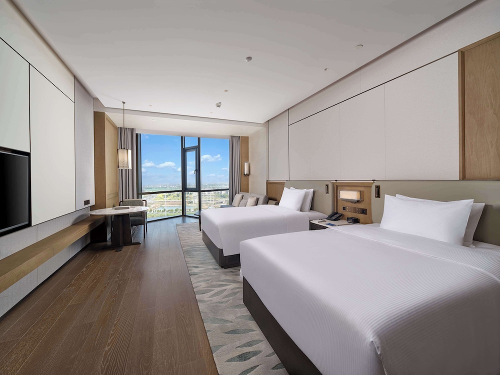 Hilton Jiashan