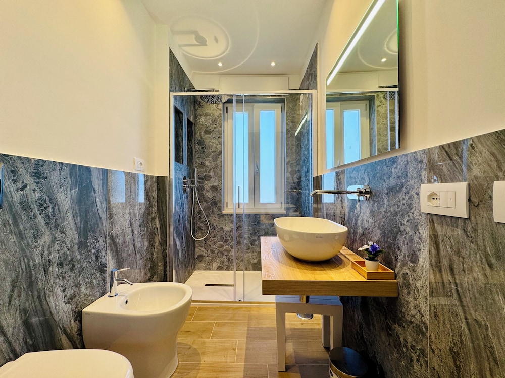 YourHome - Il Pino Rooms & Apartment