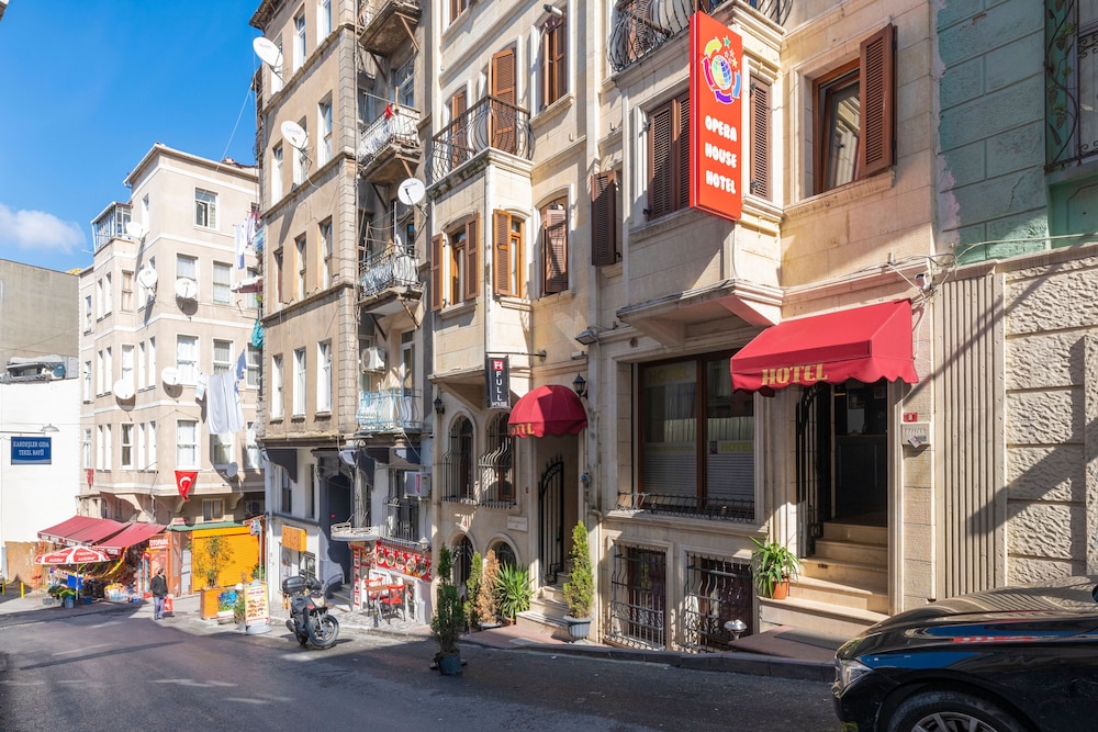 Opera House Otel - Image 16