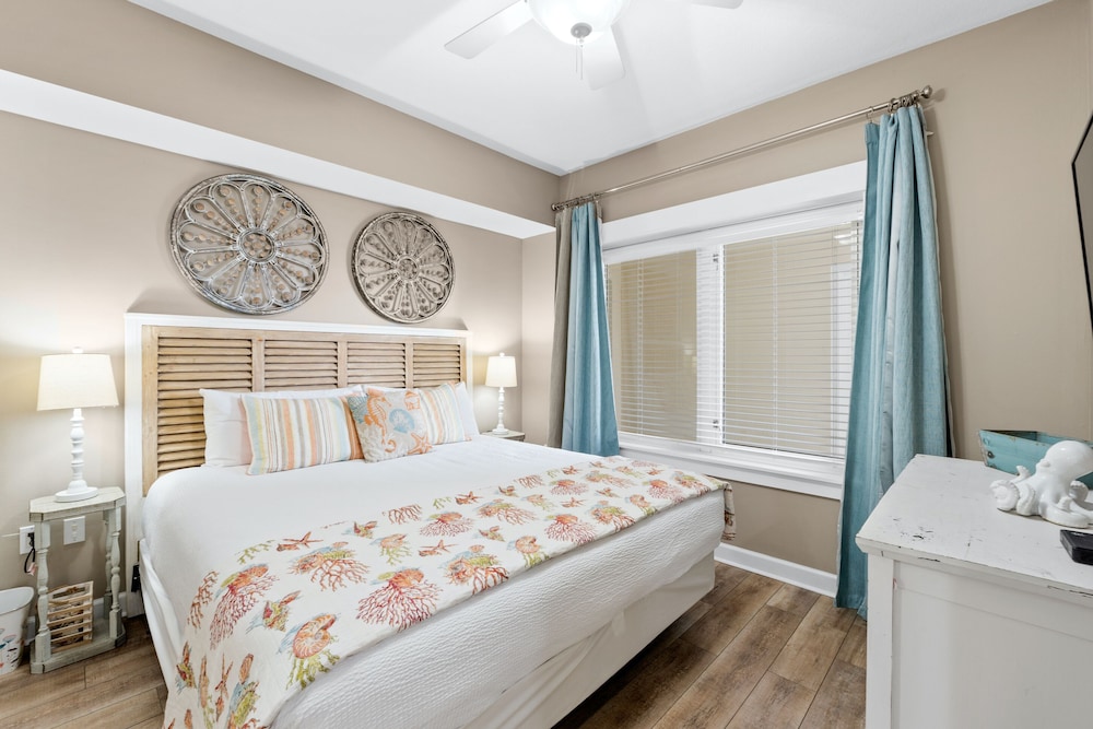 Grand Panama Beach Resort by Panhandle Getaways
