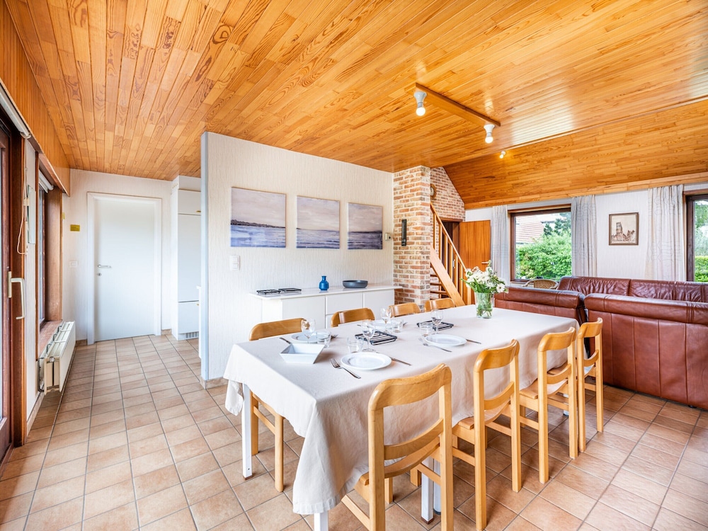 Villa in St-idesbald Near Sea Beach