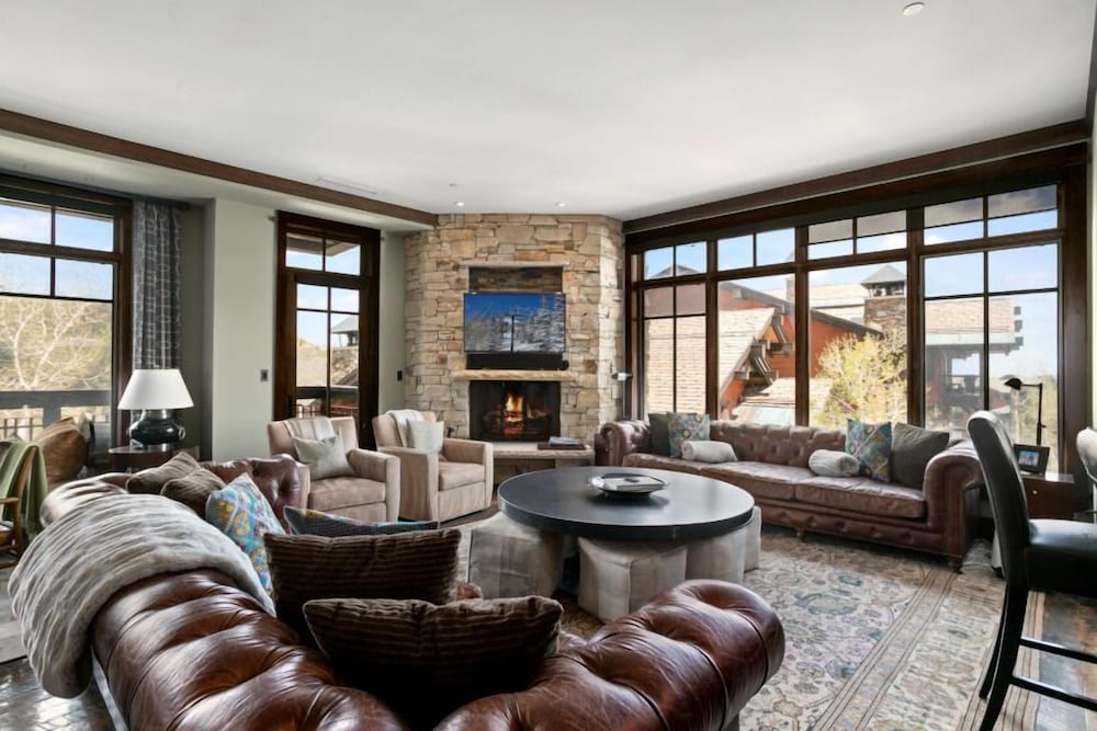 Arrowleaf Lodge- Three Bedroom Residence #307 3 Condo