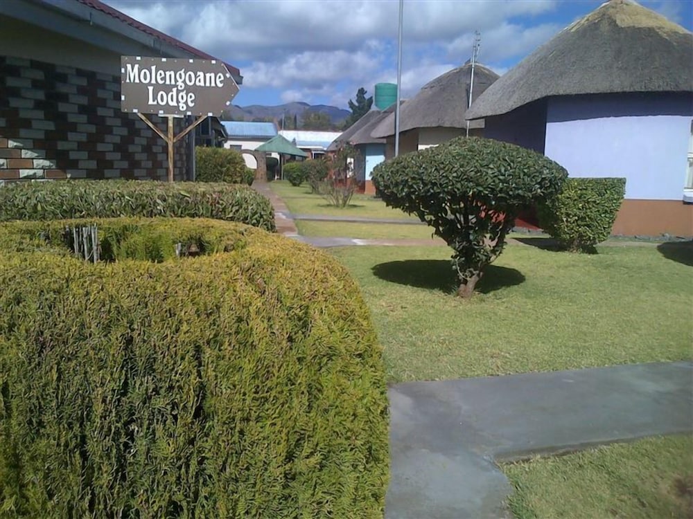 Molengoane Lodge