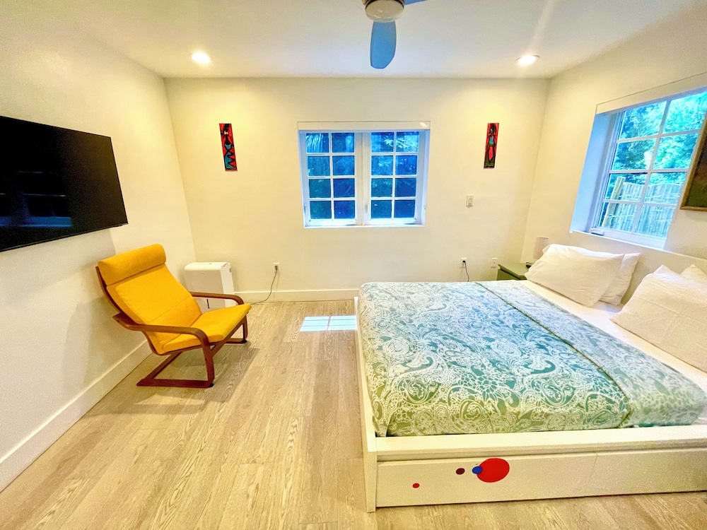 Luxury South Beach Private Apartments - Image 5