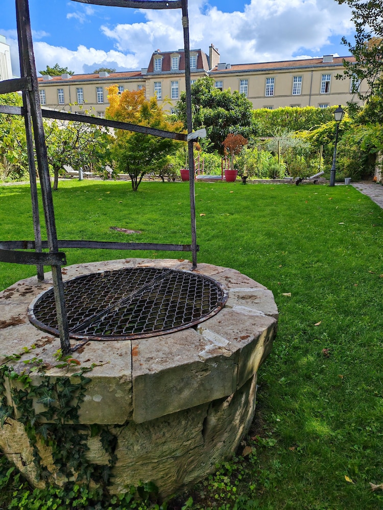 villa raspail