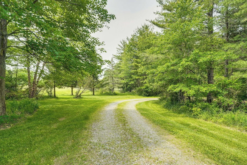 Peaceful Countryside Retreat w/ Yard in Frenchtown
