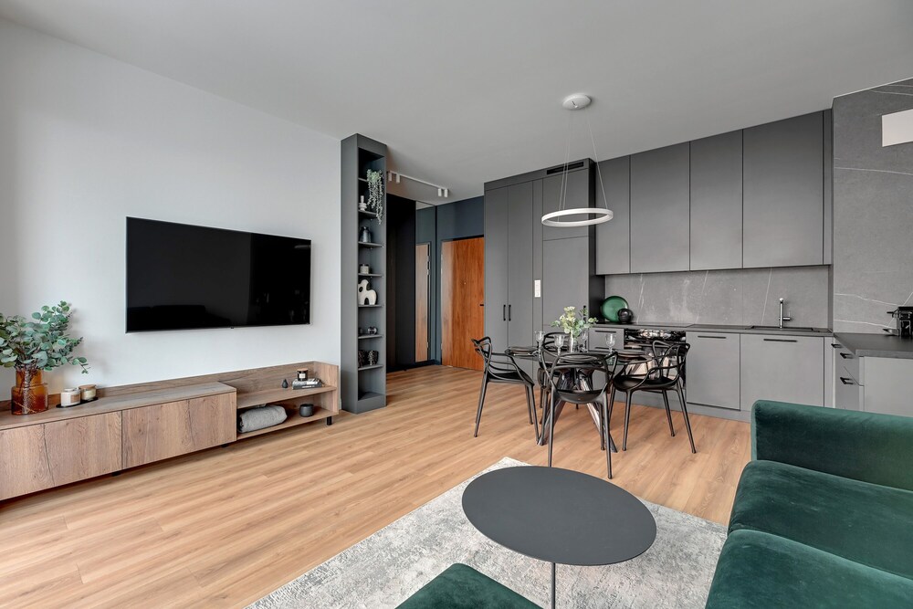 Brabank Riverside & Parking by Downtown Apartments