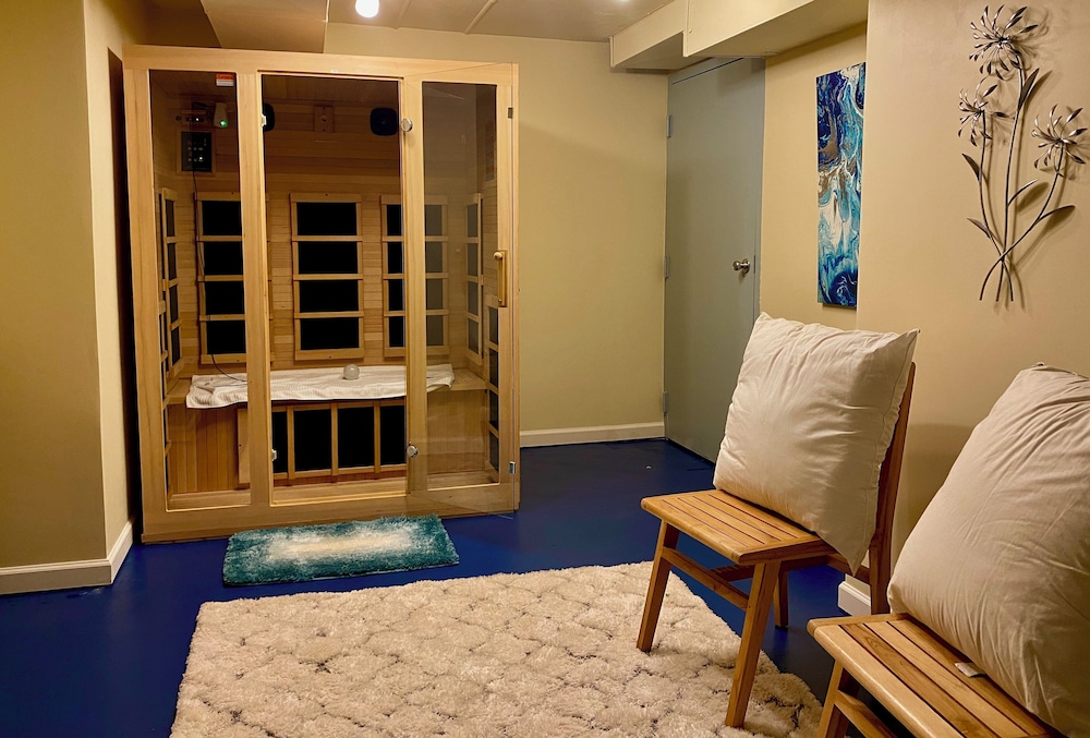 The Kalamazoo House Downtown Hotel & Suites