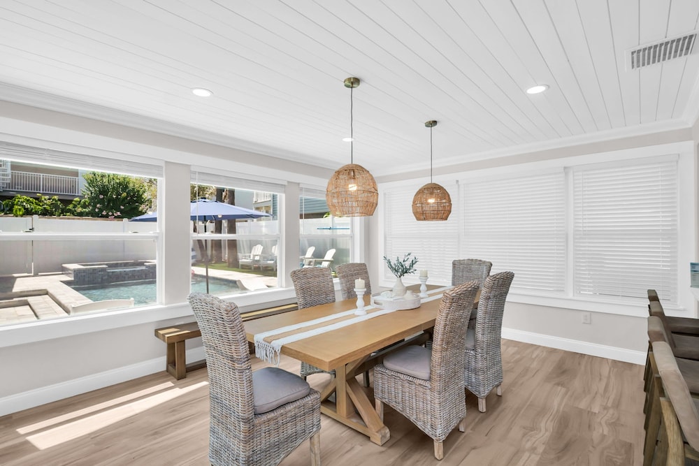 NEW Beach Envy 4BR Pool Spa Steps From Sand