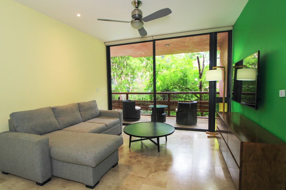 Mi Querido Tulum Apt with Pool-View