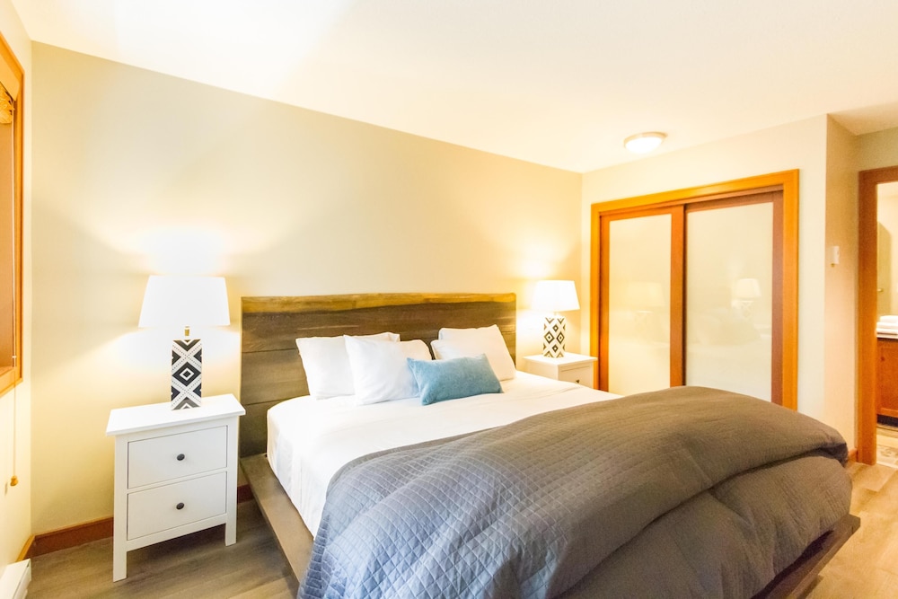 23 Treeline - Image 4