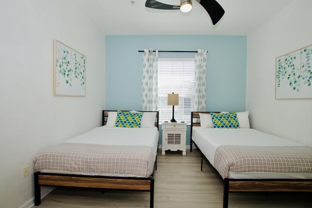 Vista Cay Luxury 4 Bedroom Condo 3120