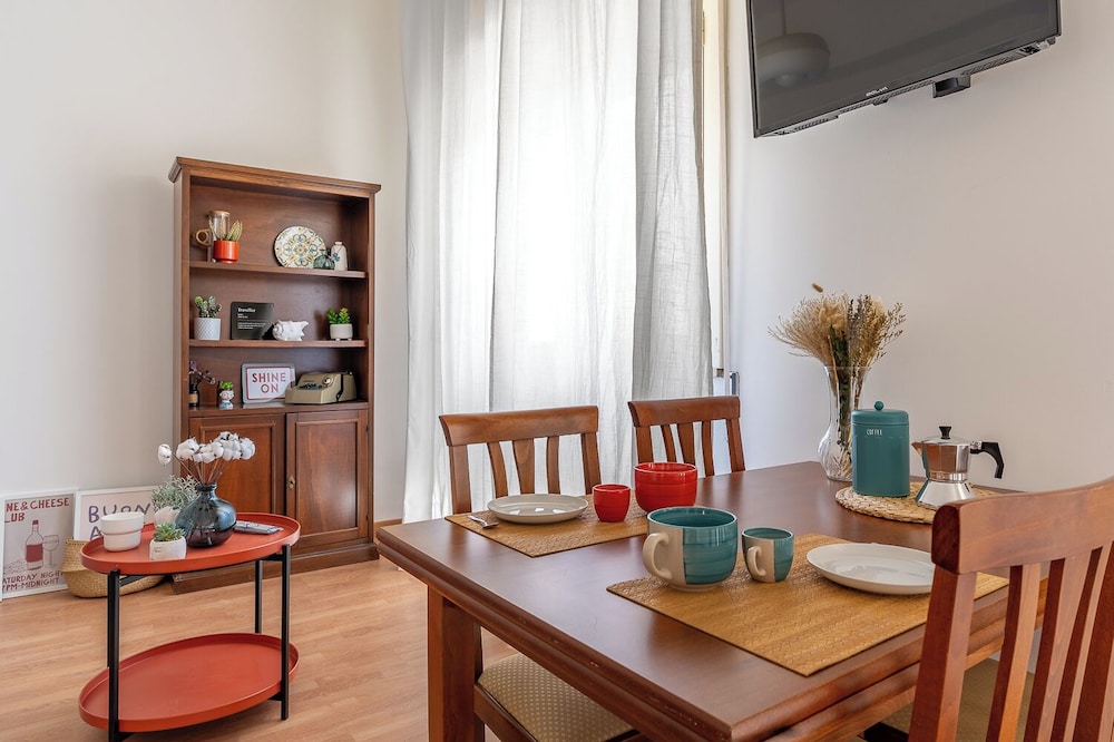 Ierone Apartment with Balcony by Wonderful Italy
