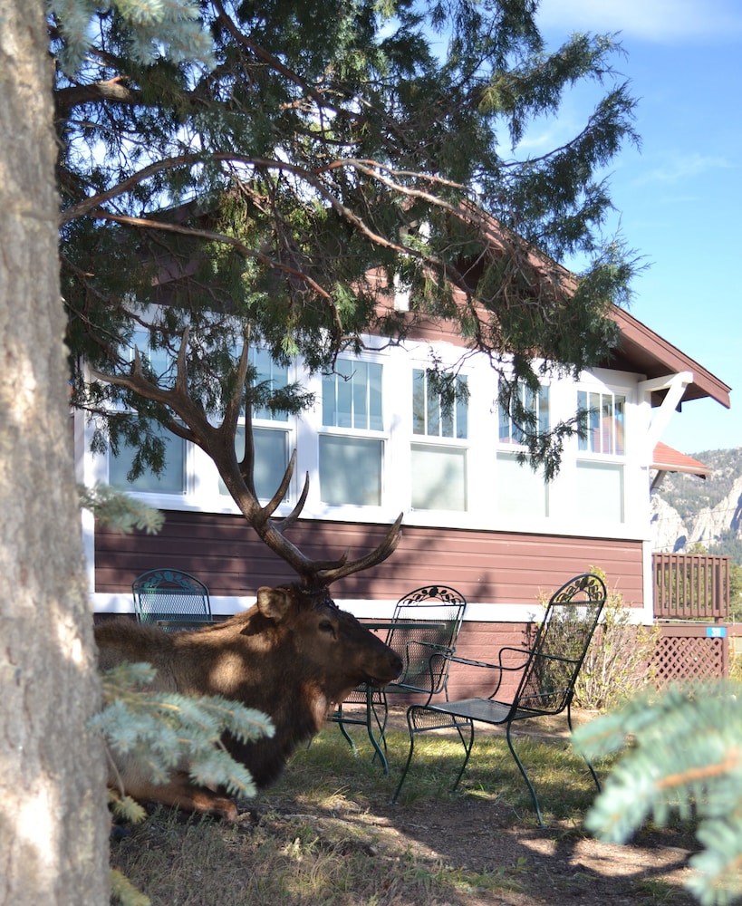 River Rock Cottages