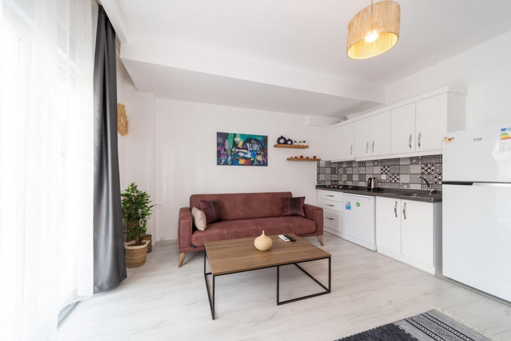 Comfortable Modern Flat With Balcony in Muratpasa