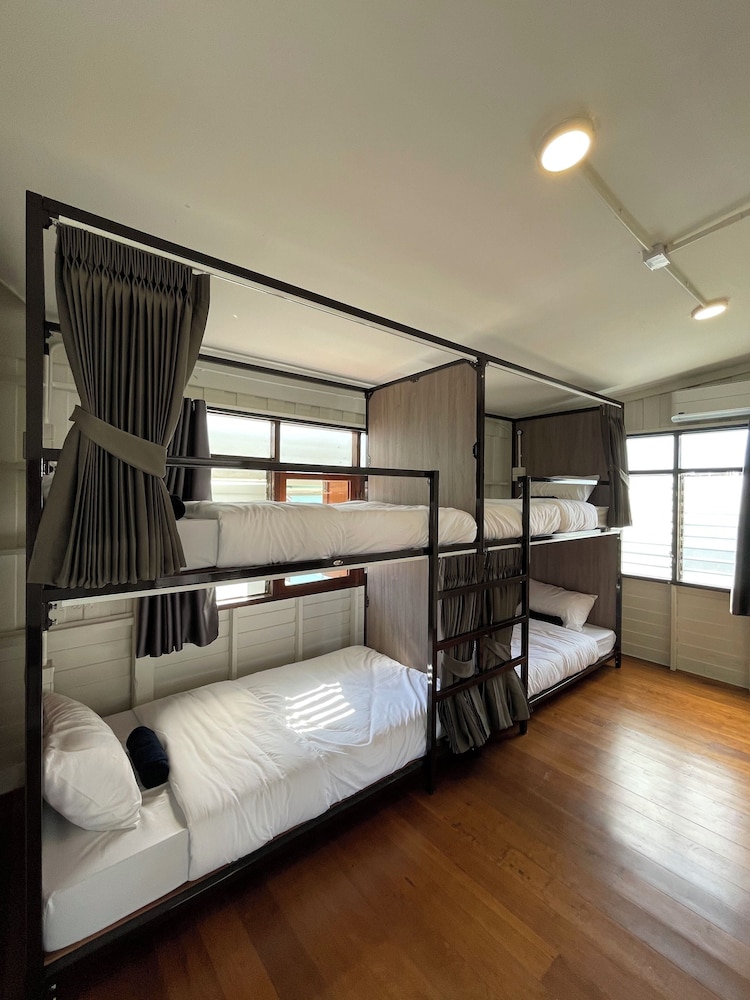 Green Cabin Hostel