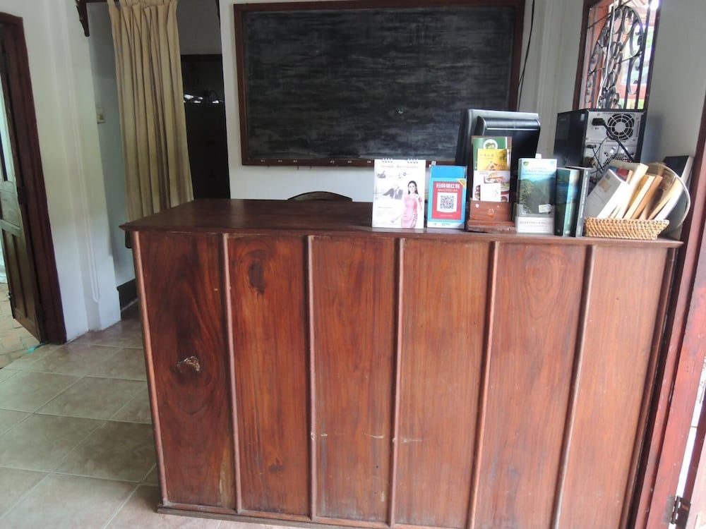 Mani Home & Hostel Luang Prabang view 2