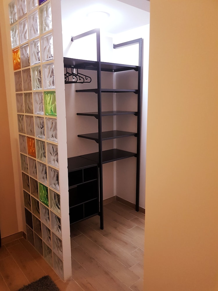 Cairoli Rooms