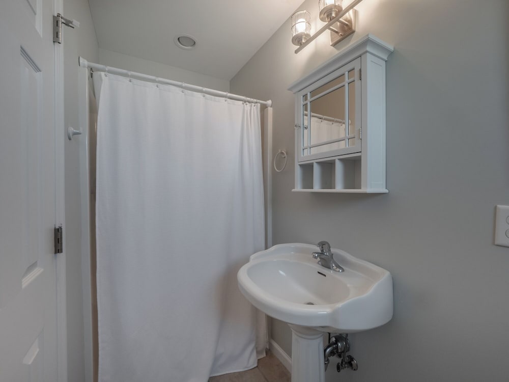 Shore Therapy by Topsail Realty